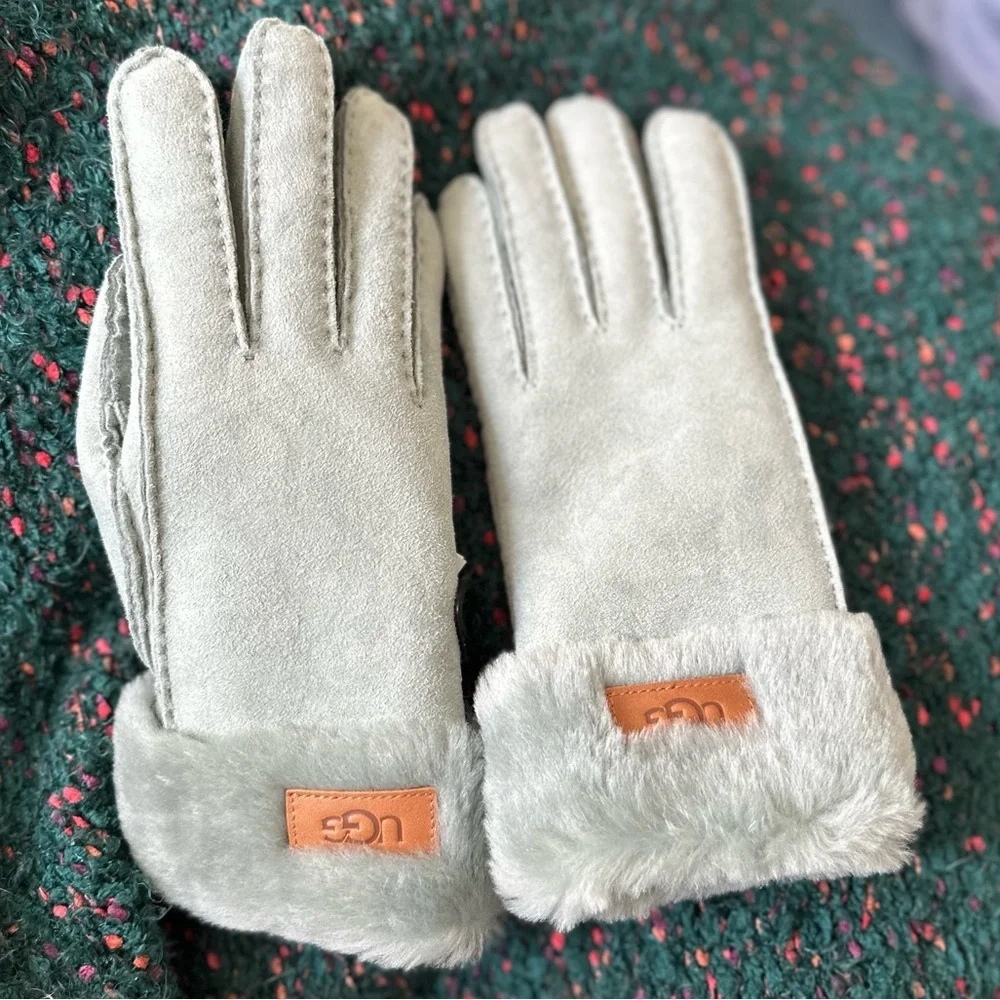 🎸UGG🎸🔥NWT🔥Turn Cuff Gloves—M